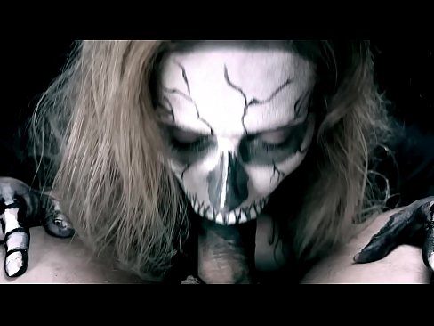 ❤️ Demoniczna dziewczyna ssąca kutasa swoimi czarnymi ustami i połykająca spermę. Sex video at pl.thebestfetishsites.ru ❌❤