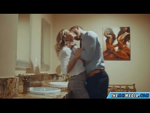 ❤️ Kiedy biuściasta blondynka uwodzi cię w publicznej toalecie Sex video at pl.thebestfetishsites.ru ❌❤